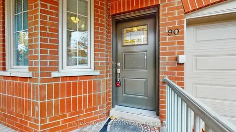 5223 Fairford Crescent W Mississauga ON L5V 2M6