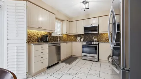 59 Linderwood Drive Brampton ON L7A 1S4