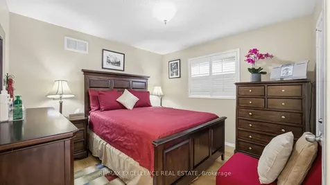 59 Linderwood Drive Brampton ON L7A 1S4