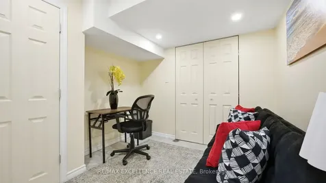 59 Linderwood Drive Brampton ON L7A 1S4