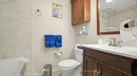 59 Linderwood Drive Brampton ON L7A 1S4