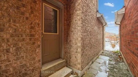 59 Linderwood Drive Brampton ON L7A 1S4