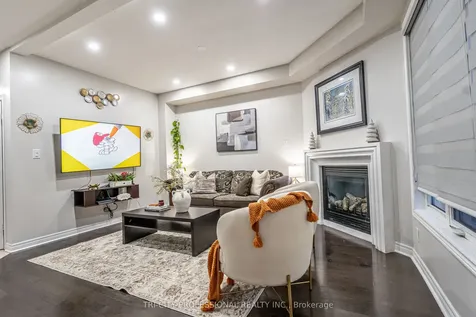 17 Sleightholme Crescent Brampton ON L6P 3C2