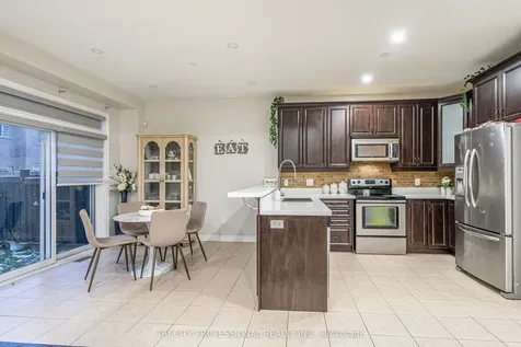 17 Sleightholme Crescent Brampton ON L6P 3C2