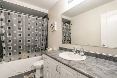 17 Sleightholme Crescent Brampton ON L6P 3C2