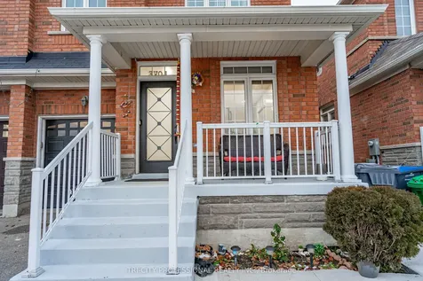 17 Sleightholme Crescent Brampton ON L6P 3C2