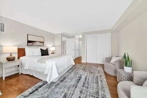 2190 Lakeshore Road Burlington ON L7R 4K1