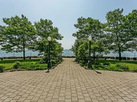 2190 Lakeshore Road Burlington ON L7R 4K1