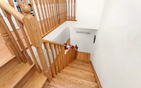 9 Backwater Trail Brampton ON L7A 5B8