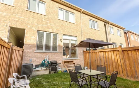 9 Backwater Trail Brampton ON L7A 5B8