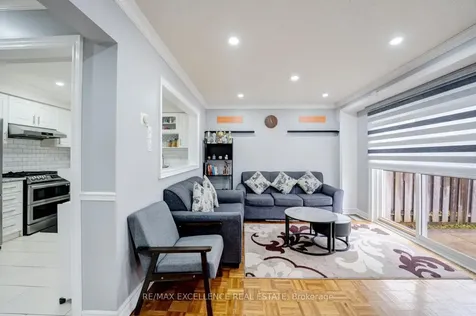 82 Carrie Crescent Brampton ON L6Y 4Y6