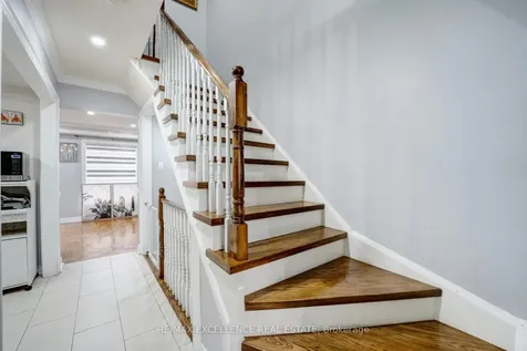 82 Carrie Crescent Brampton ON L6Y 4Y6