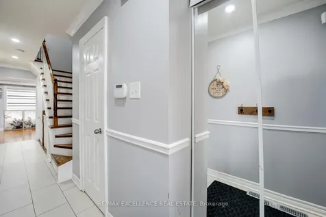 82 Carrie Crescent Brampton ON L6Y 4Y6