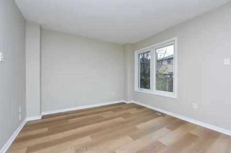 15 Shady Pine Circle Brampton ON L6R 1N6