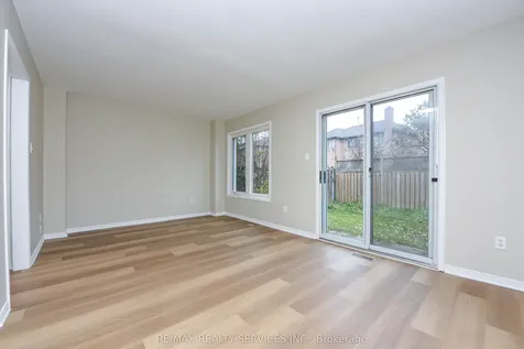 15 Shady Pine Circle Brampton ON L6R 1N6