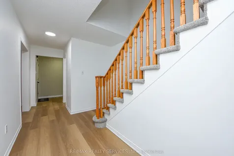 15 Shady Pine Circle Brampton ON L6R 1N6