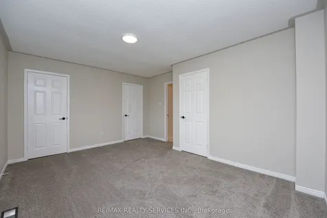 15 Shady Pine Circle Brampton ON L6R 1N6