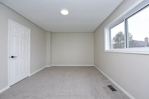 15 Shady Pine Circle Brampton ON L6R 1N6