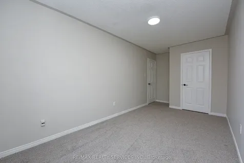 15 Shady Pine Circle Brampton ON L6R 1N6