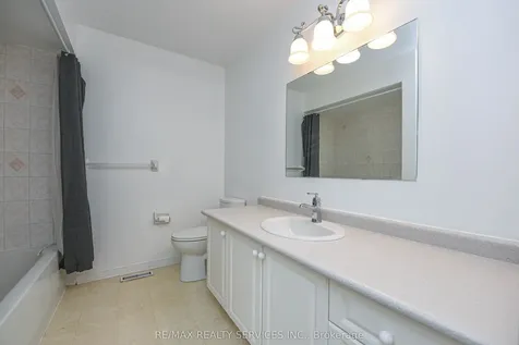 15 Shady Pine Circle Brampton ON L6R 1N6