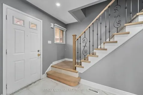 62 Bramhall Circle Brampton ON L6V 2G4