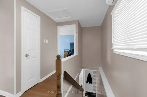 5 Hawkins Court Brampton ON L6S 2N7