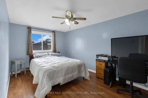 5 Hawkins Court Brampton ON L6S 2N7