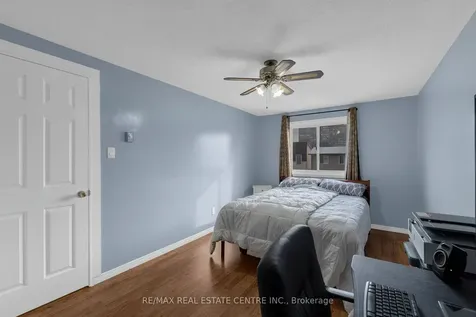 5 Hawkins Court Brampton ON L6S 2N7