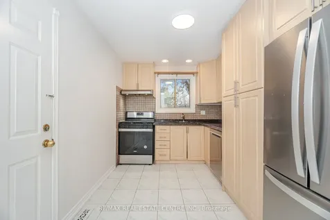 51 Crawford Drive Brampton ON L6V 2C6