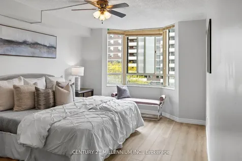 5 Lisa Street Brampton ON L6T 4T4