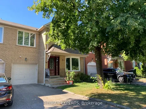39 Softneedle Avenue Brampton ON L6R 1K4