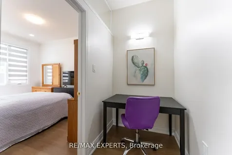 39 Softneedle Avenue Brampton ON L6R 1K4