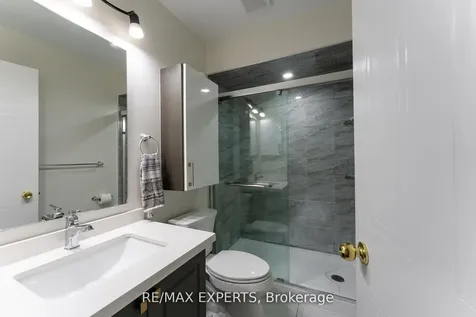 39 Softneedle Avenue Brampton ON L6R 1K4