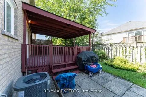 39 Softneedle Avenue Brampton ON L6R 1K4