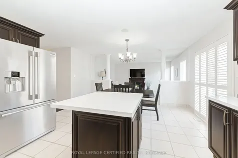 43 Heatherdale Drive Brampton ON L7A 2H4