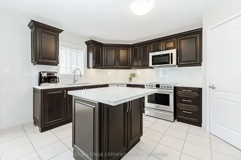 43 Heatherdale Drive Brampton ON L7A 2H4