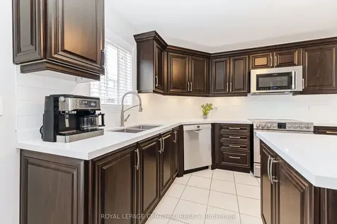 43 Heatherdale Drive Brampton ON L7A 2H4