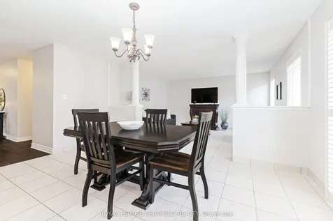 43 Heatherdale Drive Brampton ON L7A 2H4