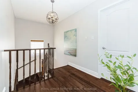 43 Heatherdale Drive Brampton ON L7A 2H4