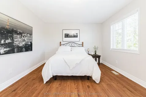 43 Heatherdale Drive Brampton ON L7A 2H4