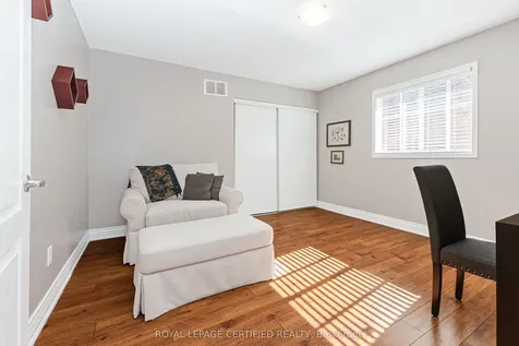 43 Heatherdale Drive Brampton ON L7A 2H4