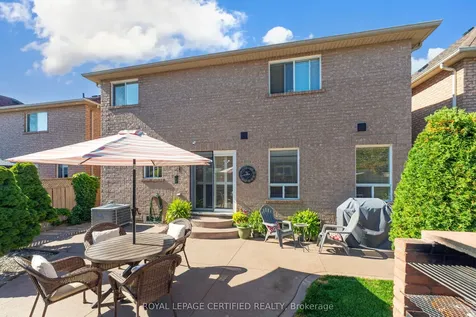 43 Heatherdale Drive Brampton ON L7A 2H4