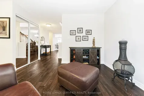 43 Heatherdale Drive Brampton ON L7A 2H4