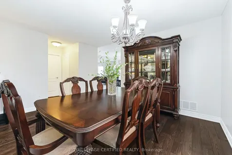 43 Heatherdale Drive Brampton ON L7A 2H4