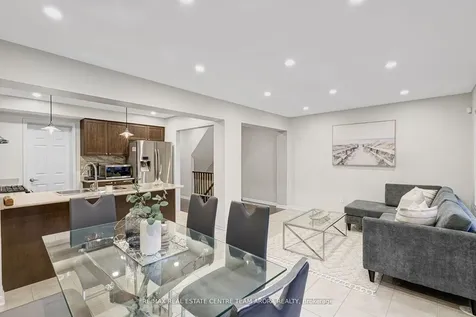 14 Crossbill Road Brampton ON L7A 3Z5