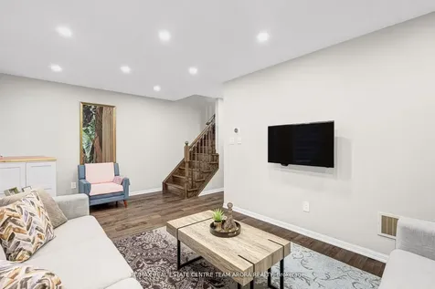 14 Crossbill Road Brampton ON L7A 3Z5