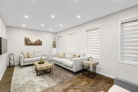 14 Crossbill Road Brampton ON L7A 3Z5