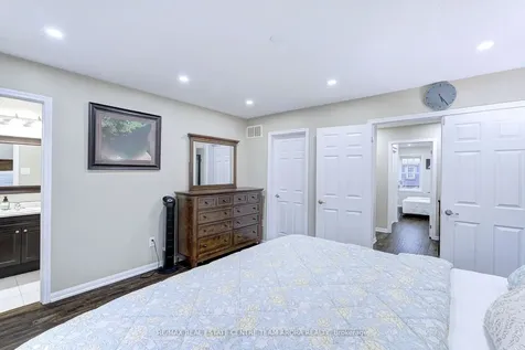 14 Crossbill Road Brampton ON L7A 3Z5