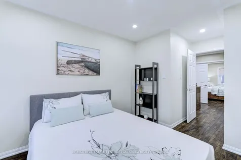 14 Crossbill Road Brampton ON L7A 3Z5