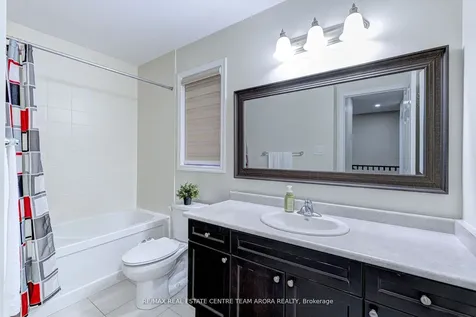 14 Crossbill Road Brampton ON L7A 3Z5